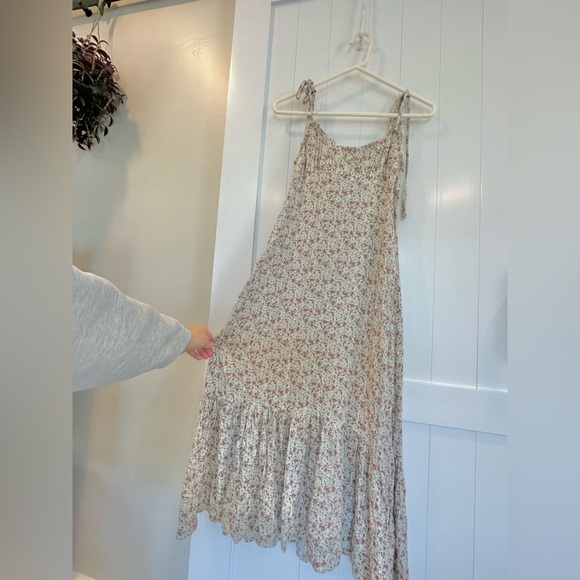 Audrey 3+1 Floral Midi Dress with Tie straps Small - Picture 4 of 7